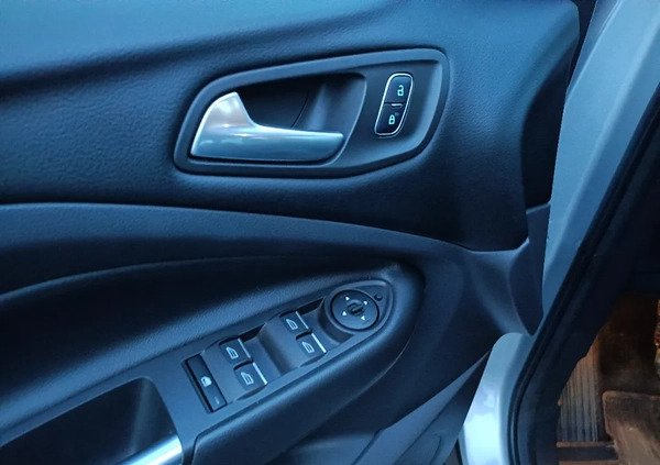 Ford Kuga cena 75900 przebieg: 81072, rok produkcji 2017 z Rzeszów małe 191